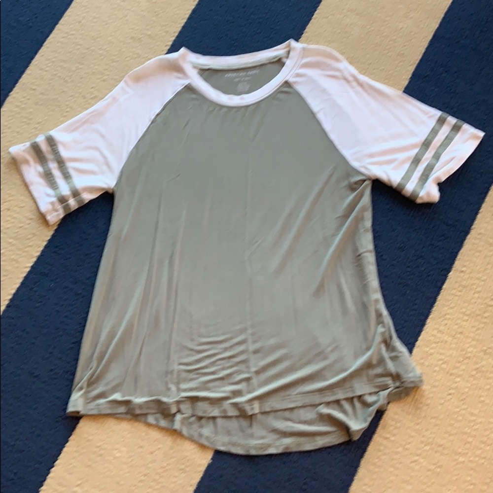 American Eagle soft&sexy tee green small